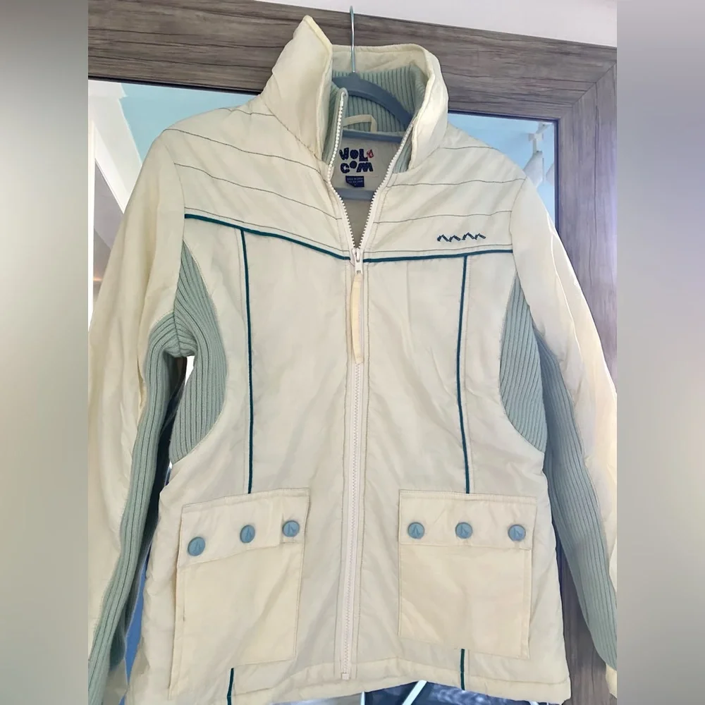 Volcom Jacket - Picture 2 of 6